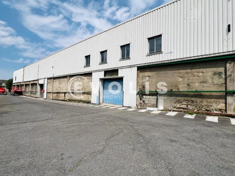 Flex in Bagnolet for lease - Building Photo - Image 2 of 14