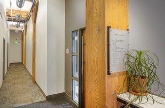 404 NW 10th Ave, Portland, OR for lease Interior Photo- Image 1 of 6