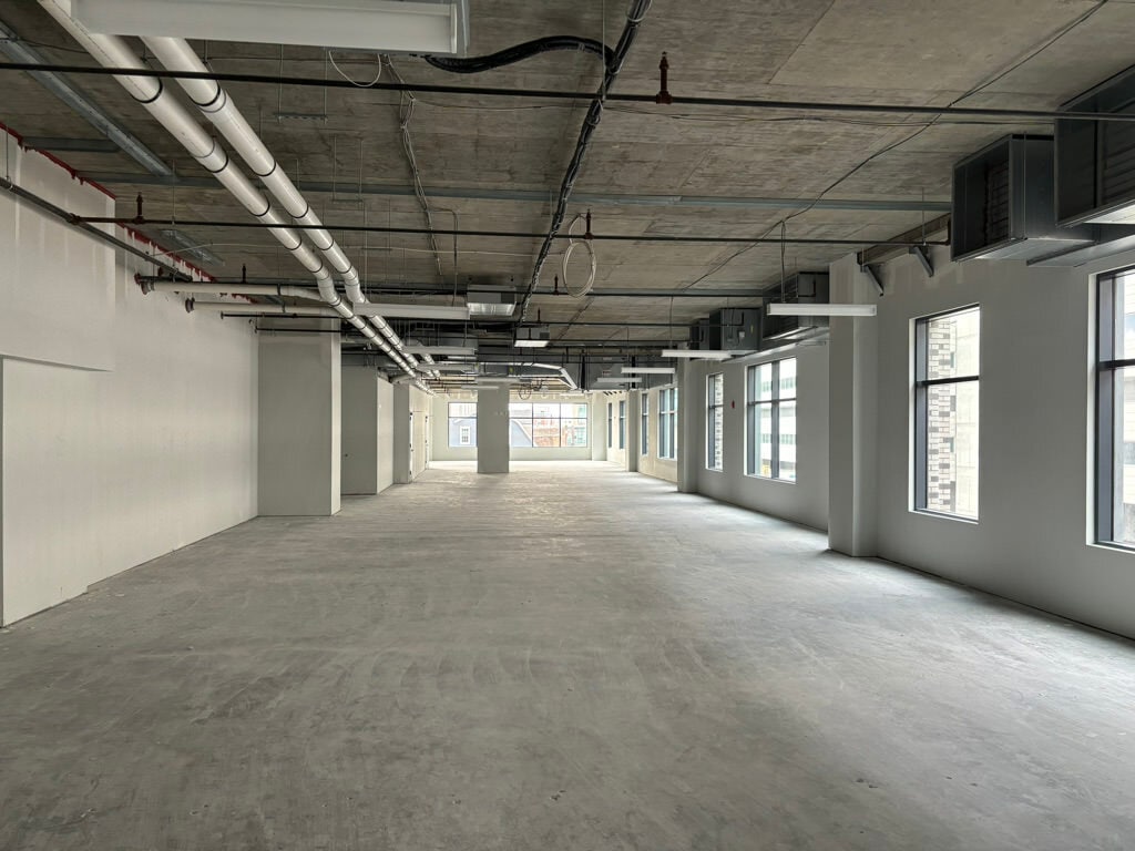 32 Oakland Ave, Jersey City, NJ for lease Interior Photo- Image 1 of 3