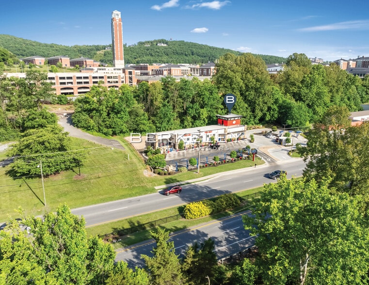 3805 Wards Rd, Lynchburg, VA for sale - Building Photo - Image 2 of 7