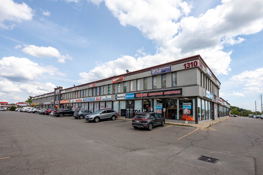 1310 Dundas St E, Mississauga, ON for sale - Primary Photo - Image 1 of 1