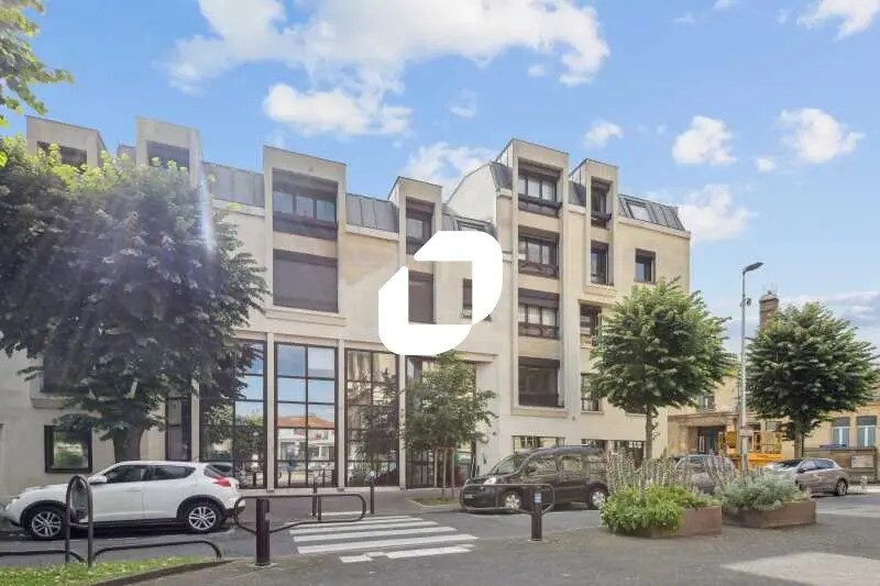 Bureau dans Le Kremlin-Bicêtre à louer - Photo du bâtiment - Image 2 de 12