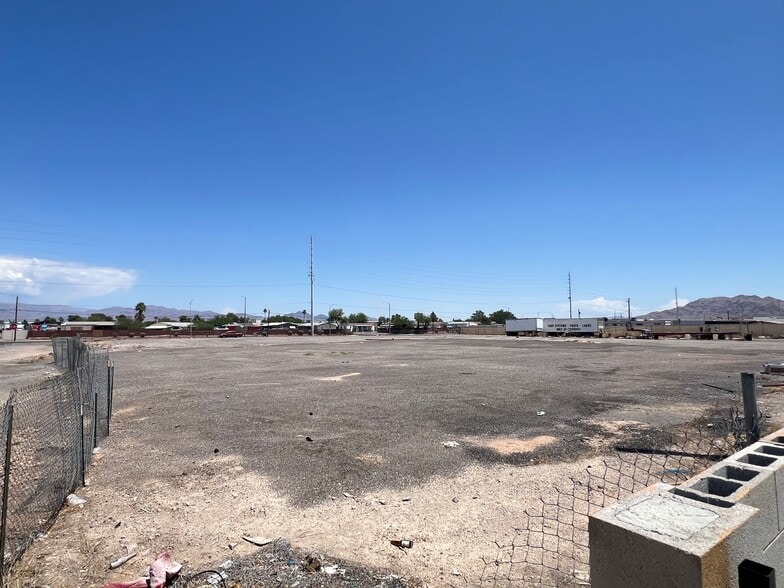 4625 E Carey Ave, Las Vegas, NV for sale - Building Photo - Image 2 of 3