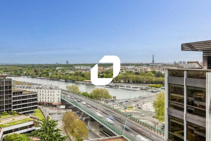 Office in Saint-Cloud for sale - Building Photo - Image 2 of 13