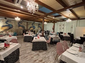 Retail in Arroyomolinos, Madrid for lease Interior Photo- Image 2 of 10