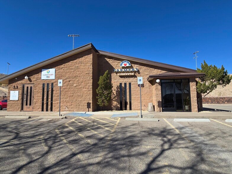 1201 E Schuster Ave, El Paso, TX à vendre - Photo du bâtiment - Image 3 de 14