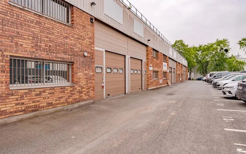 Flex in Lisses for lease Building Photo- Image 1 of 6