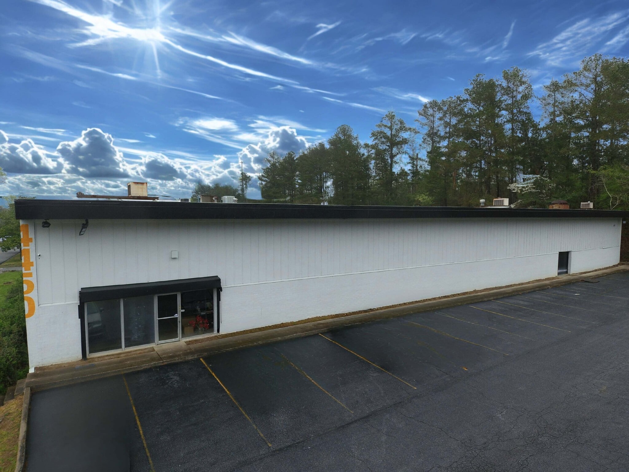 4450 Commerce Cir SW, Atlanta, GA for lease Building Photo- Image 1 of 10