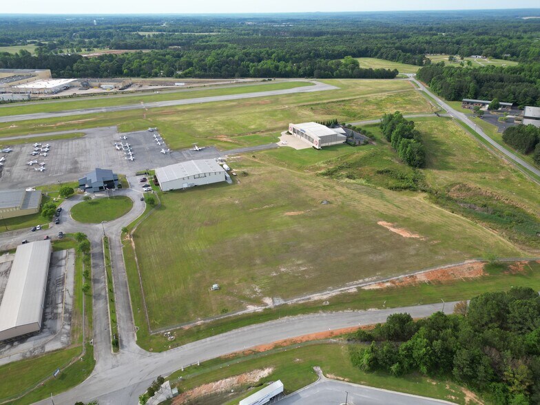 841 Ronald Wood Rd, Winder, GA à vendre - Photo du bâtiment - Image 3 de 3