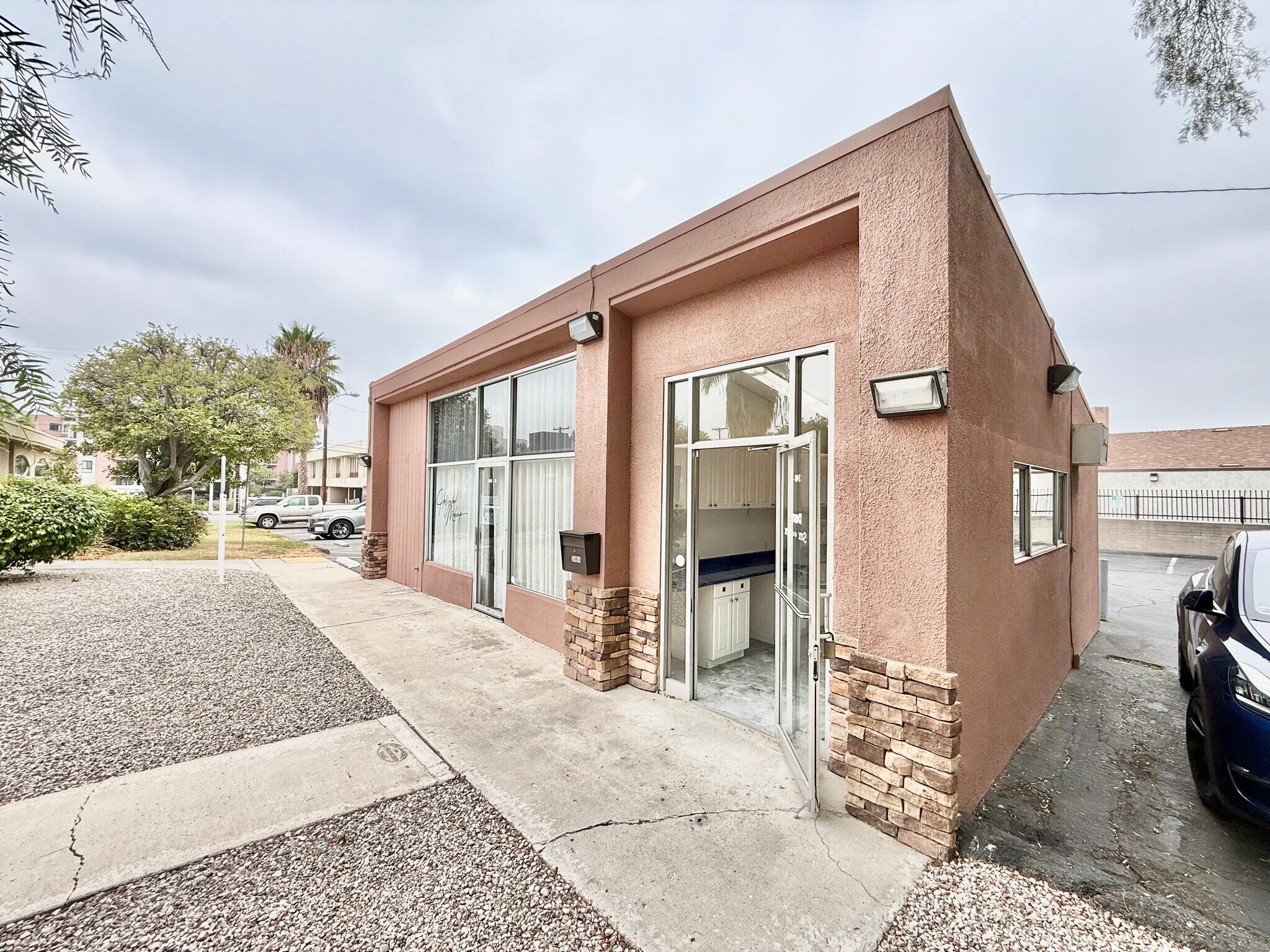 230-292 Avocado Ave, El Cajon, CA for lease Interior Photo- Image 1 of 4