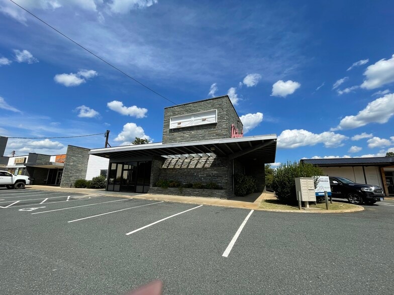 4529-4525 S Amherst Hwy, Madison Heights, VA for lease - Building Photo - Image 3 of 5