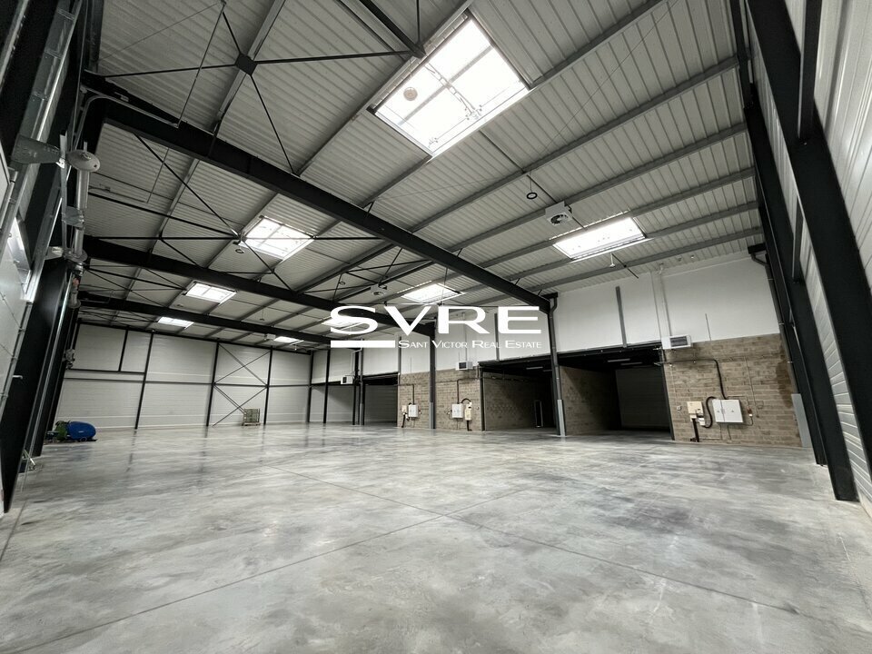 Flex in Marignane for sale Building Photo- Image 1 of 14