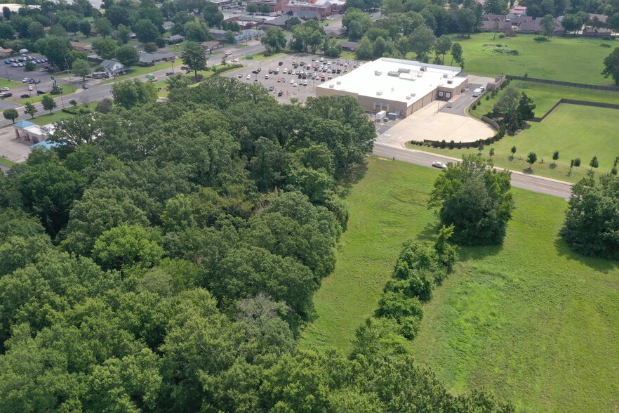 S Vancouver Ave, Russellville, AR for sale - Building Photo - Image 3 of 10