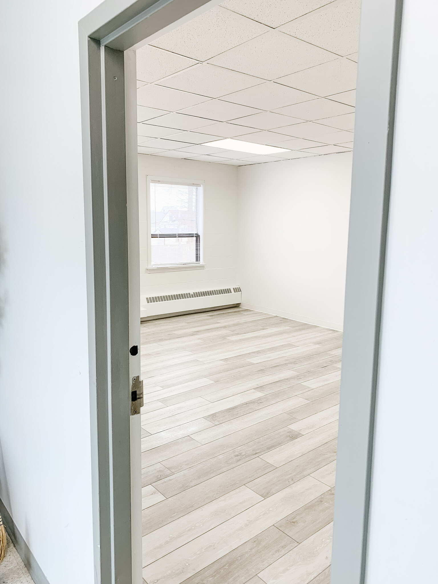 340-390 Saskatoon St, London, ON à louer Photo intérieure- Image 1 de 4