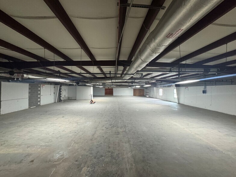 1004 Old Tree Ct, Nashville, TN à vendre - Photo du bâtiment - Image 2 de 7