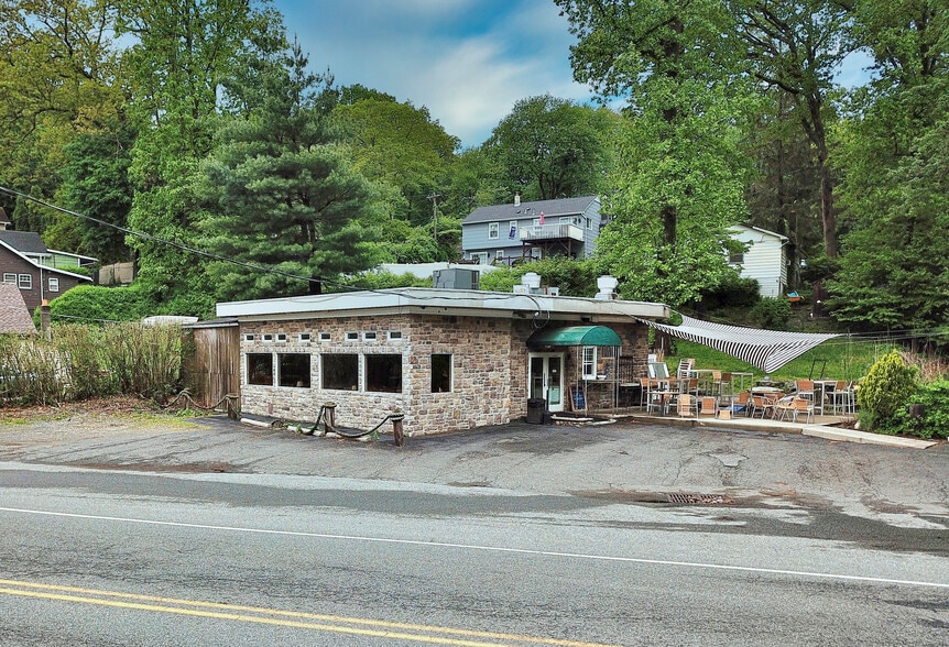 120 Brady Rd, Lake Hopatcong, NJ for sale - Building Photo - Image 2 of 25