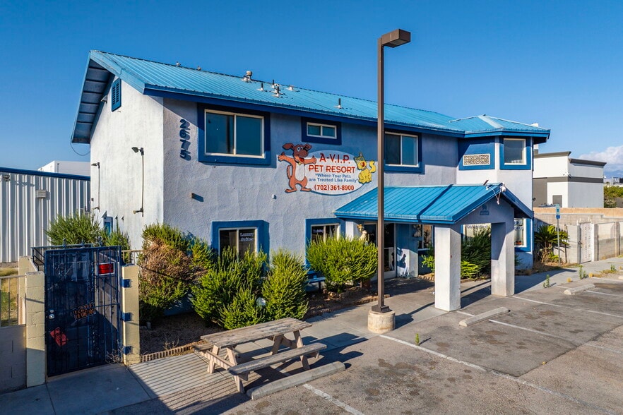 2675 W Arby, Las Vegas, NV for sale - Building Photo - Image 2 of 17