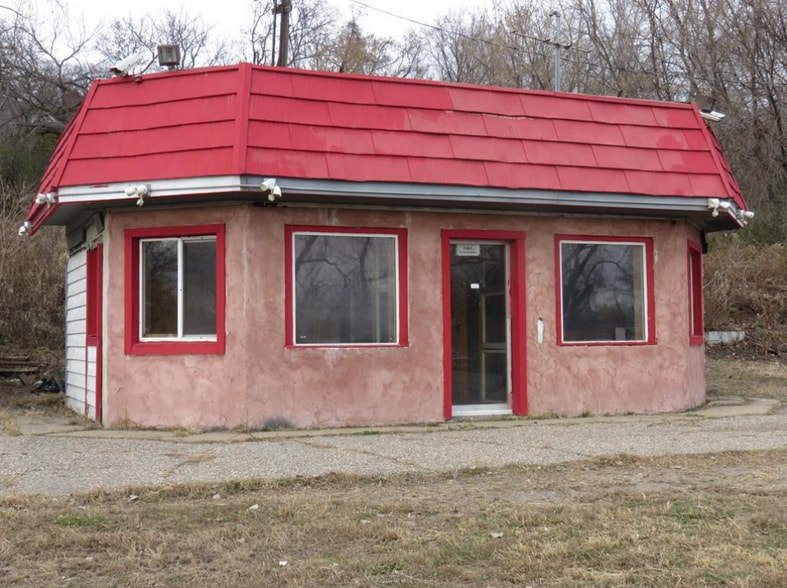 608 Flying Cloud Dr, Chanhassen, MN à vendre - Photo du bâtiment - Image 3 de 5