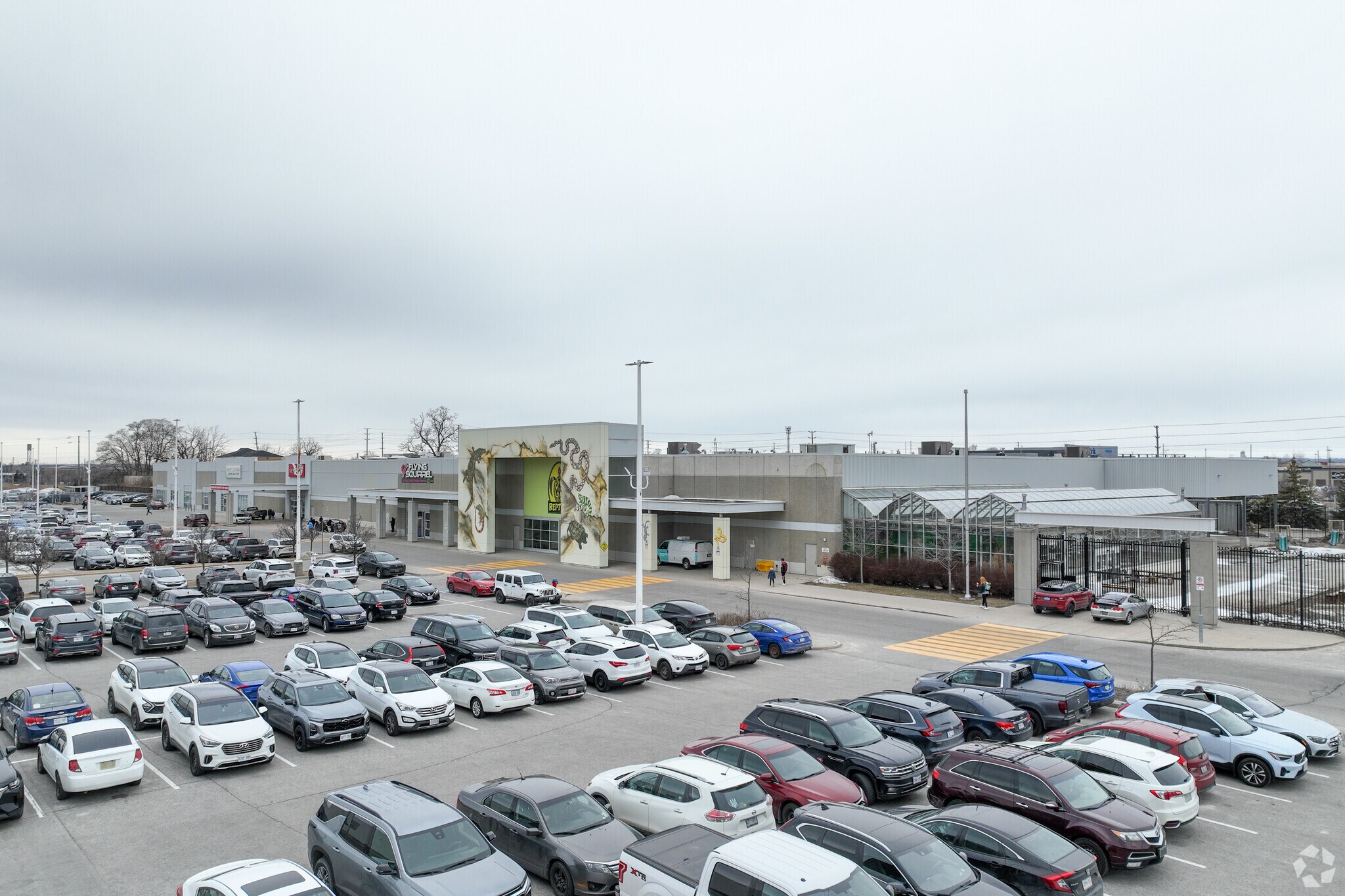 1400 Victoria St E, Whitby, ON à vendre Photo principale- Image 1 de 1