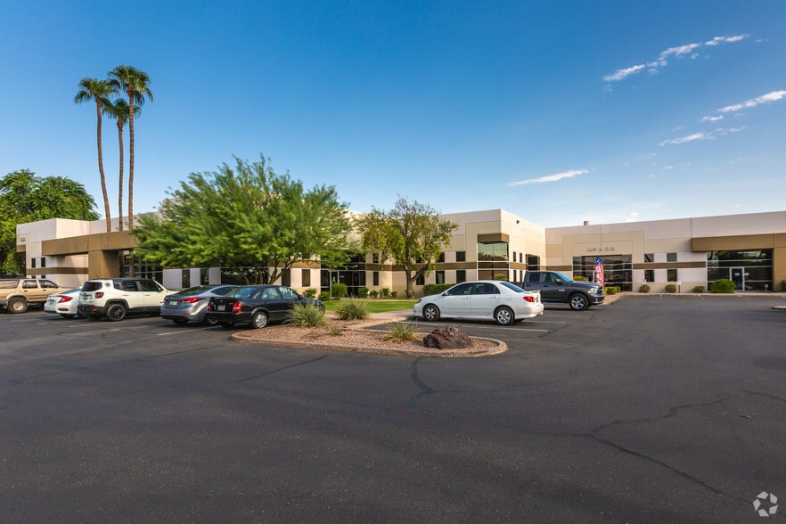 3922 E University Dr, Phoenix, AZ for lease - Building Photo - Image 1 of 2