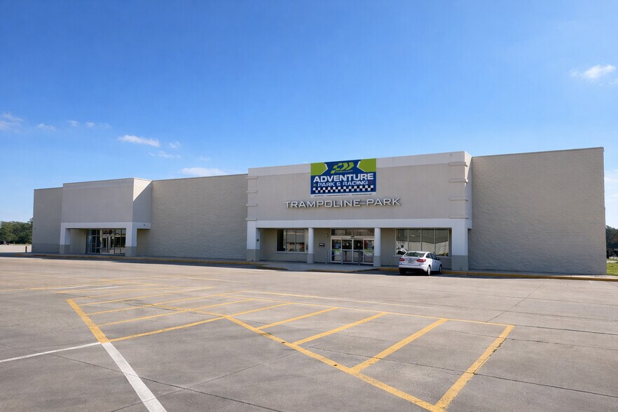 9444 Highway 49, Gulfport, MS à vendre - Photo du bâtiment - Image 2 de 5