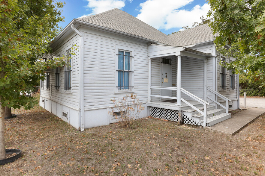 224 Casa Blanca, San Antonio, TX à louer - Photo du b timent - Image 1 de 13