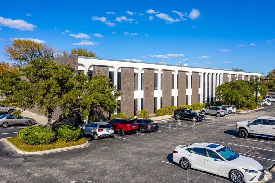 4414 Centerview, San Antonio, TX for sale - Building Photo - Image 2 of 2