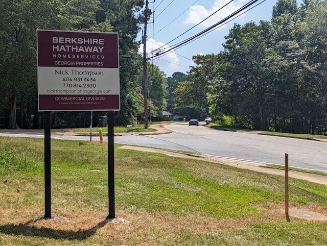 5305 Sycamore Rd, Sugar Hill, GA à vendre Photo principale- Image 1 de 5