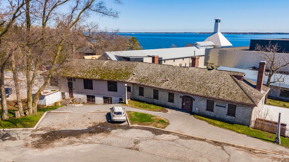 440 King St W, Kingston, ON à vendre - Photo du bâtiment - Image 3 de 26