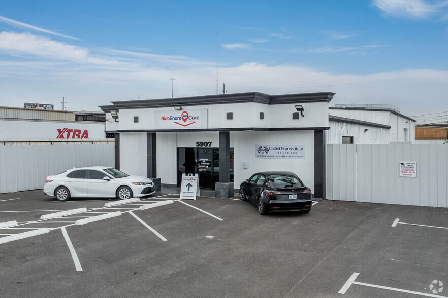 5907 Star Ln, Houston, TX for lease - Building Photo - Image 2 of 5