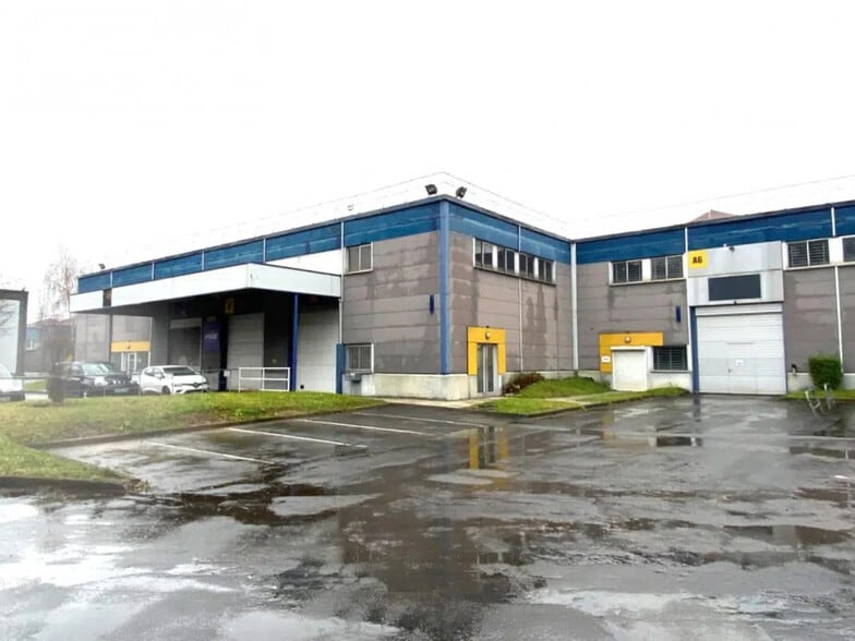 Office in VILLENEUVE-D'ASCQ for lease - Building Photo - Image 1 of 18