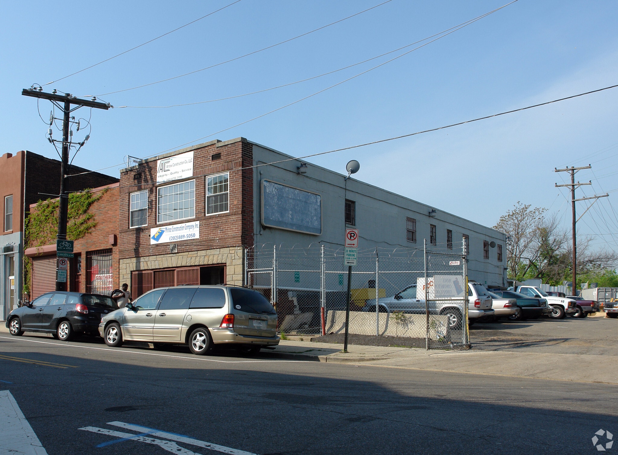 1111 Marion Barry Ave SE, Washington, DC à louer Photo principale- Image 1 de 3