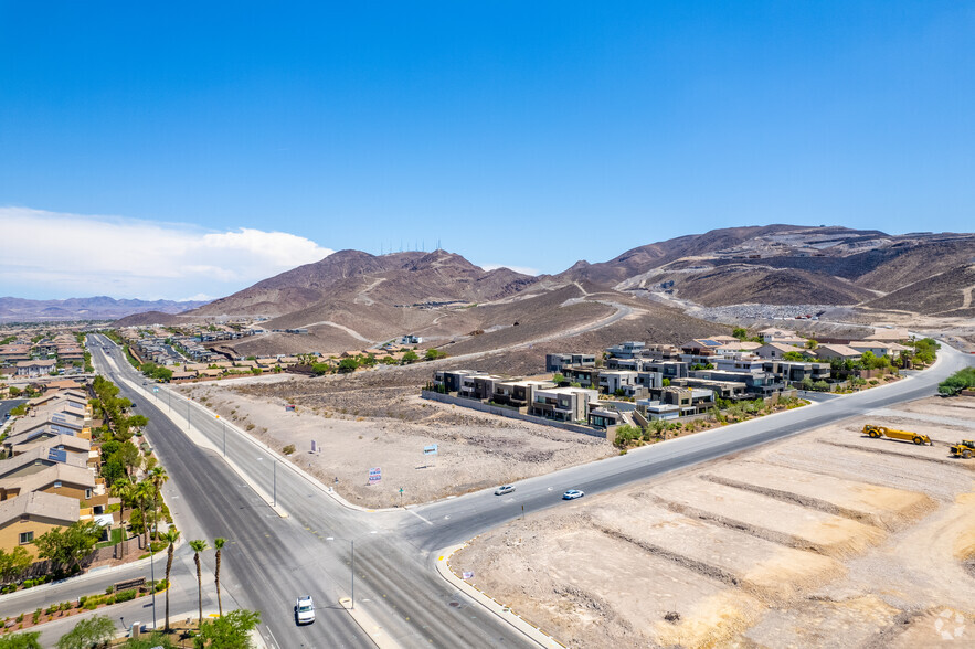 W. Horizon Ridge, Henderson, NV à vendre - Photo du bâtiment - Image 1 de 1