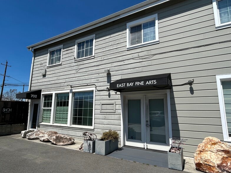 700 Gilman St, Berkeley, CA for sale - Primary Photo - Image 1 of 8