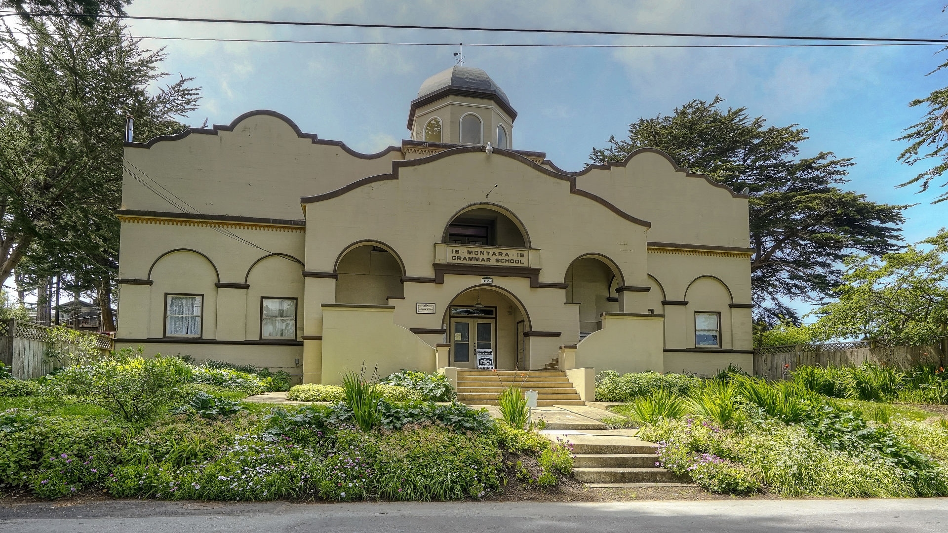 496 6th St, Montara, CA for sale Primary Photo- Image 1 of 1