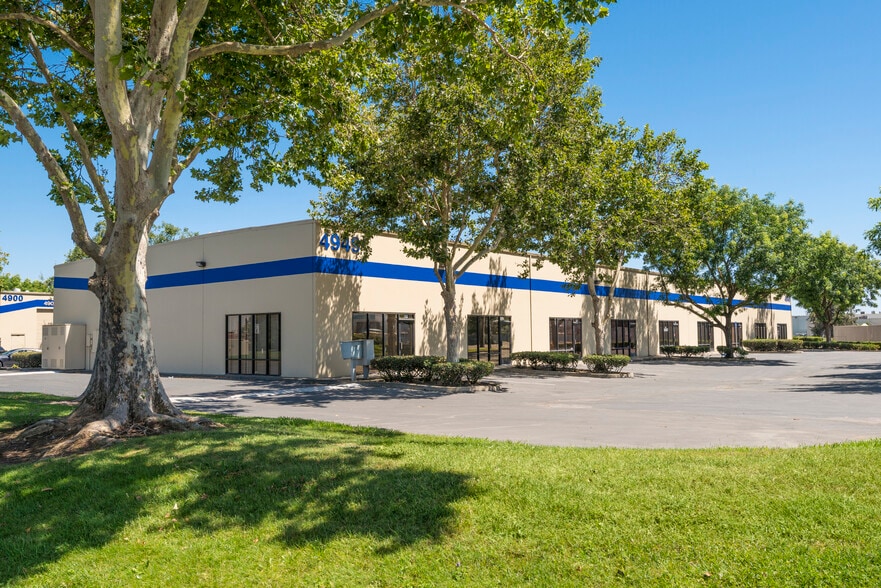 4900 Warehouse Way, Sacramento, CA for lease - Building Photo - Image 2 of 12