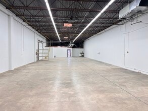 11513-11515 E 58th St, Tulsa, OK for lease Interior Photo- Image 2 of 4