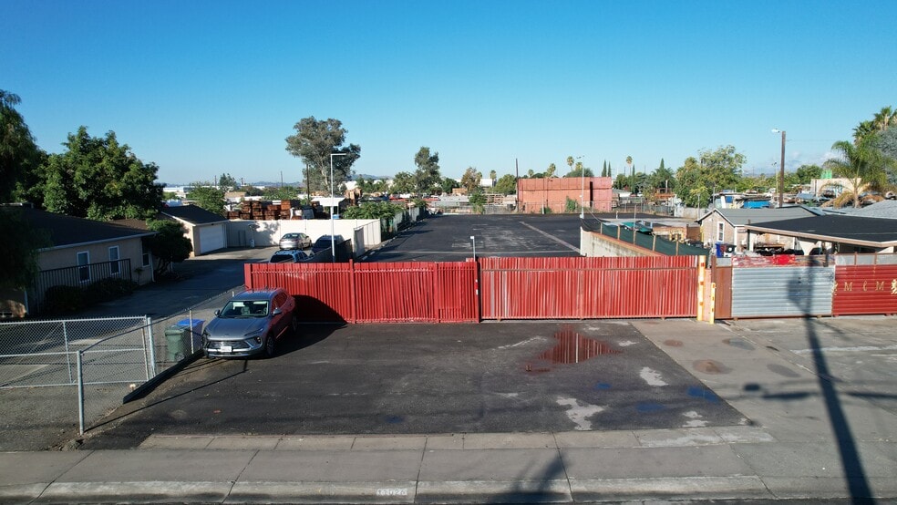 11026 Roswell Ave, Pomona, CA for lease - Building Photo - Image 3 of 31