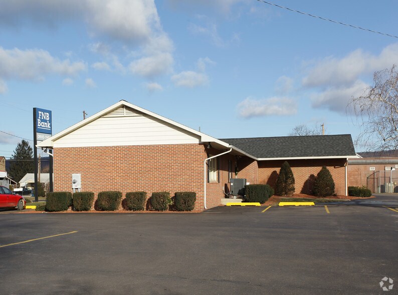 200 S Poplar St, Berwick, PA à vendre - Photo du bâtiment - Image 2 de 2