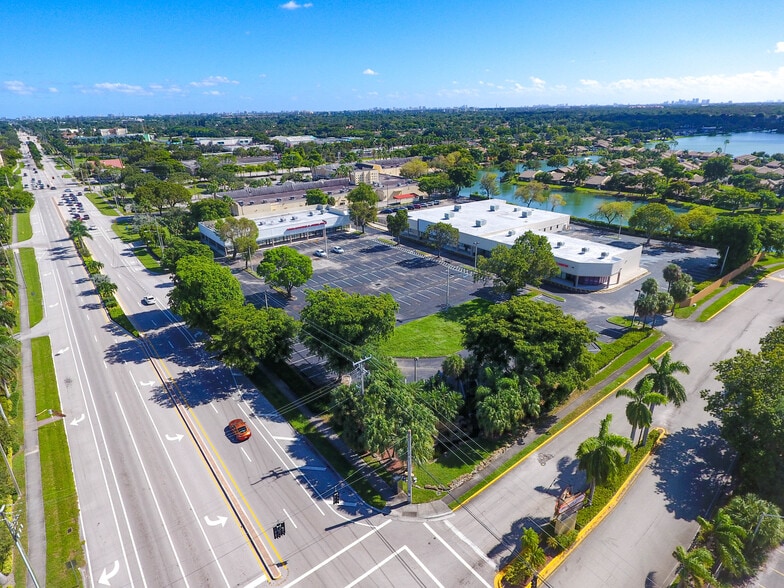 5060-5092 Coconut Creek Pky, Margate, FL à louer - Photo du bâtiment - Image 3 de 5