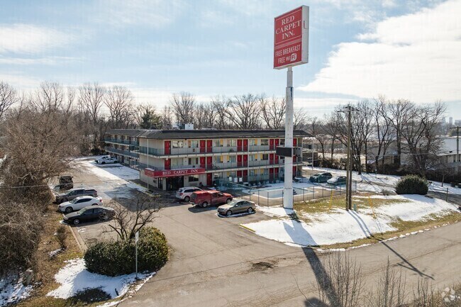 Plus de détails pour 2016 Old Us-31, Jeffersonville, IN - Services hôteliers à vendre