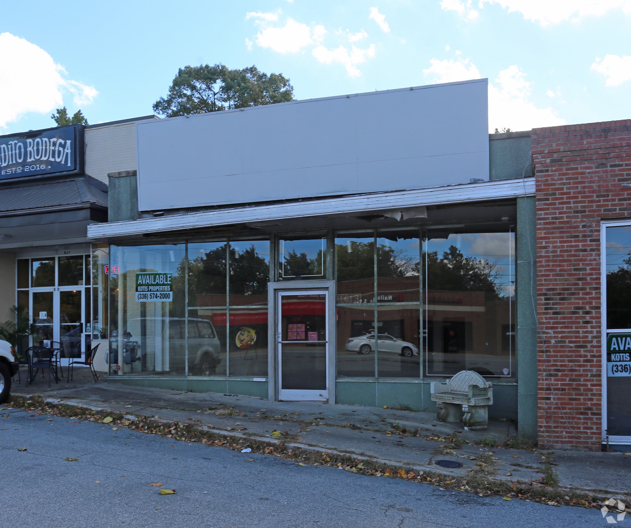 1613-615 W Friendly Ave, Greensboro, NC for lease Primary Photo- Image 1 of 7