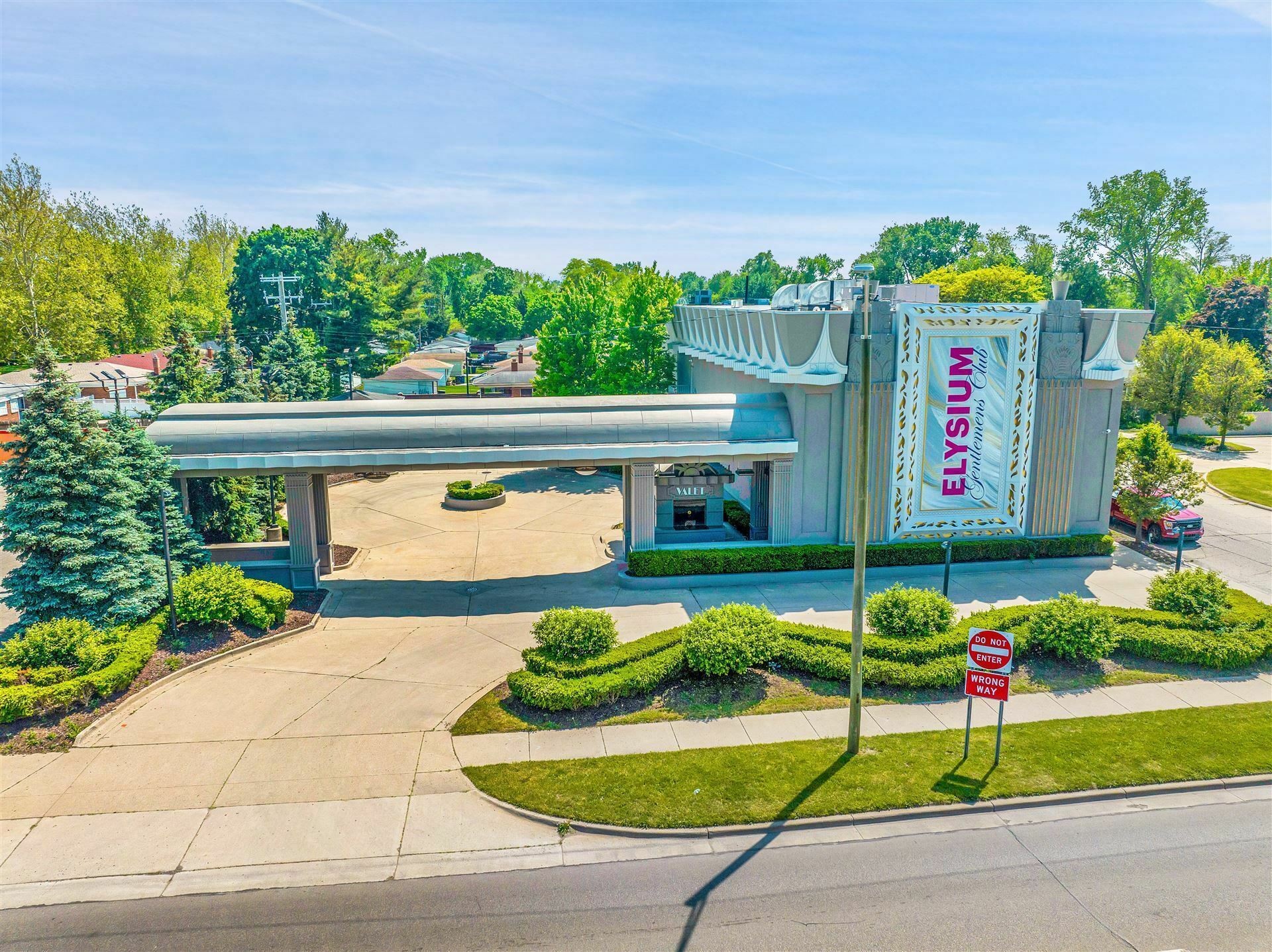 20771 W 8 Mile Rd, Detroit, MI for sale Primary Photo- Image 1 of 10