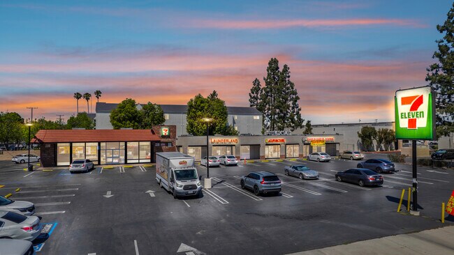 More details for 1417 – 1431 1417–1431 W WARNER AVENUE, Santa Ana, CA - Retail for Sale