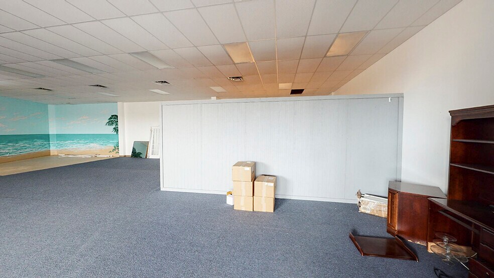 5240 N Atlantic Ave, Cocoa Beach, FL à louer - Photo intérieure - Image 3 de 15