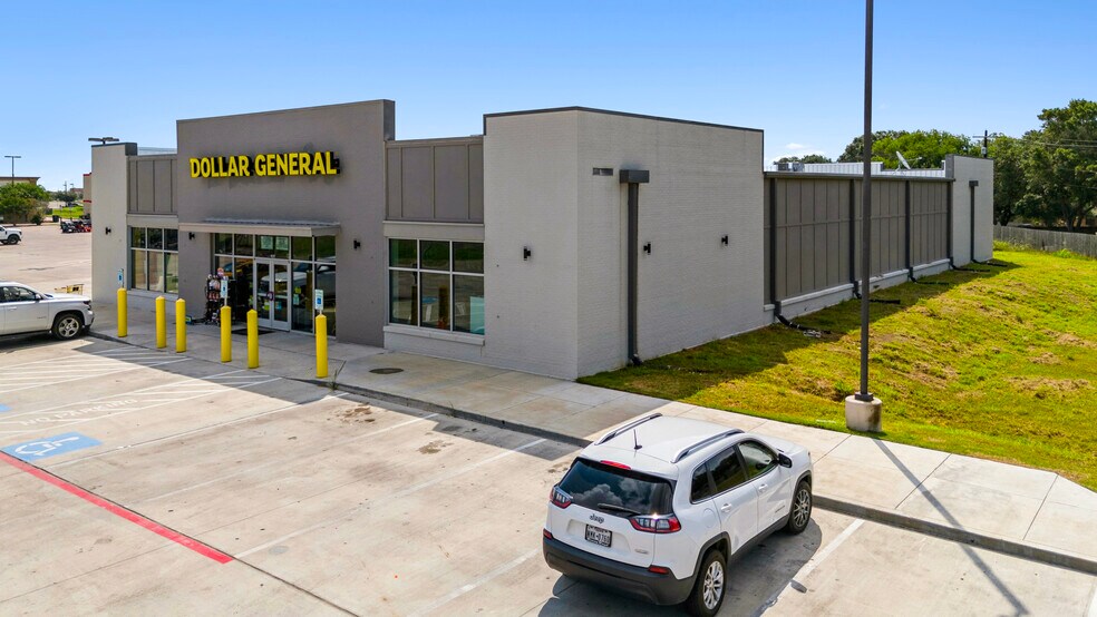 3416 West Loop, El Campo, TX à vendre - Photo du bâtiment - Image 2 de 10