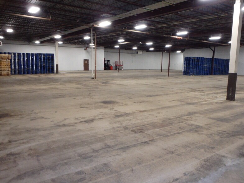 5130 E Main St, Batavia, NY à louer - Photo du bâtiment - Image 3 de 3