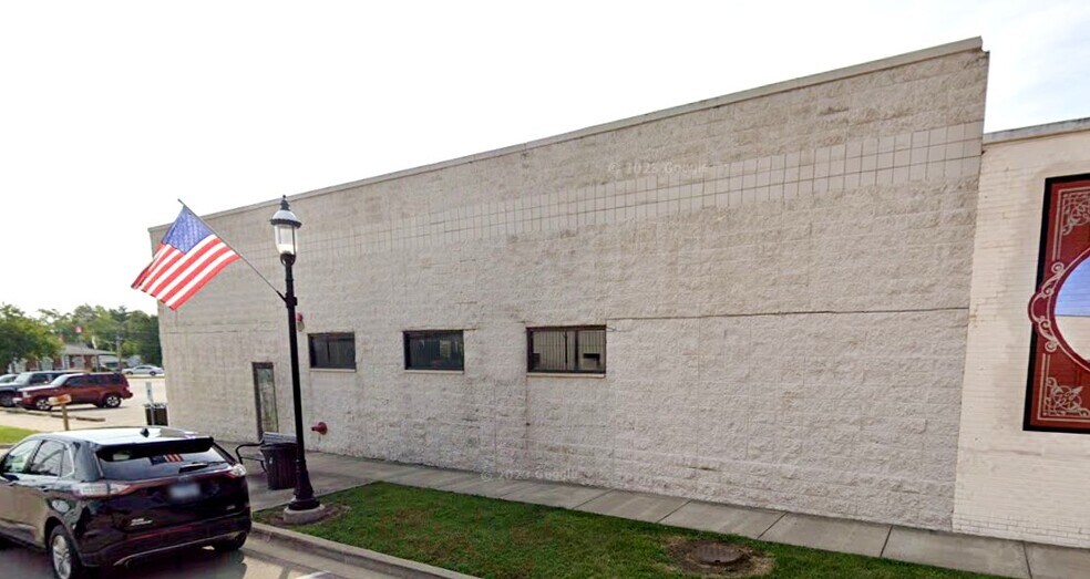 613 Locust St, Marshall, IL à vendre - Photo du bâtiment - Image 2 de 3