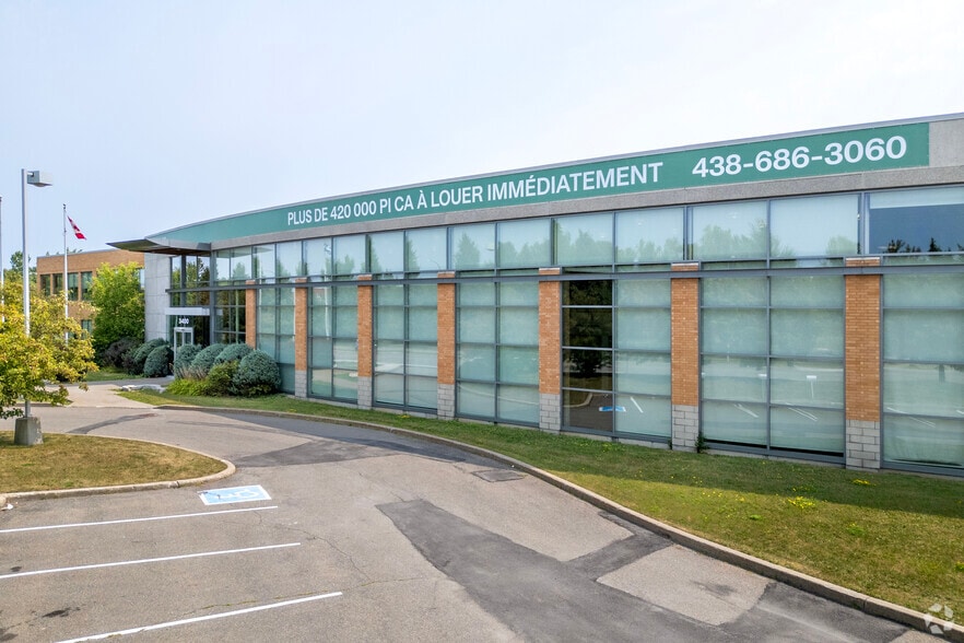3400 Rue Raymond-Lasnier, Montréal, QC for lease - Building Photo - Image 2 of 5