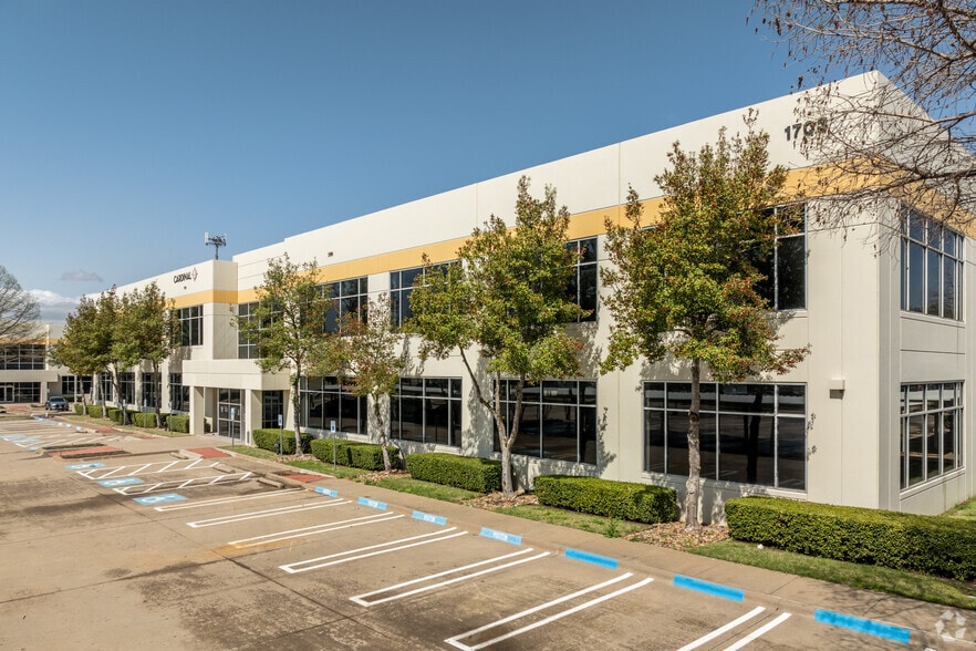 1703 N Plano Rd, Richardson, TX for lease - Building Photo - Image 2 of 13